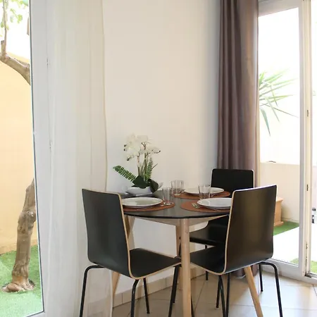 Avec Jardin Proche De Monaco Apartmán *